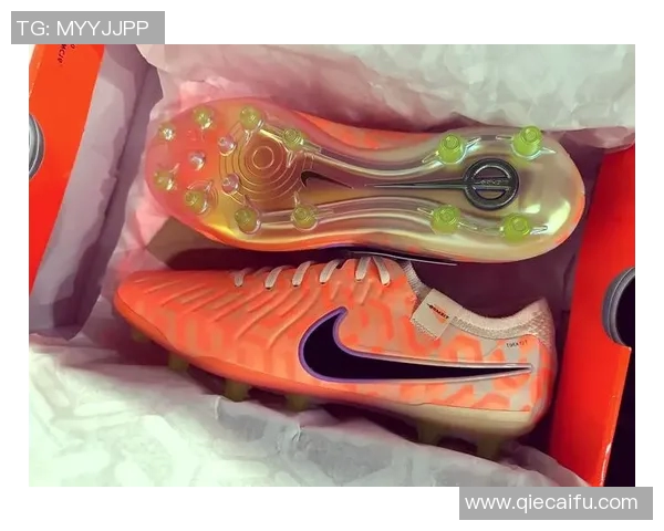 全球顶级球星专用足球鞋大汇总 各品牌独特设计与技术解密