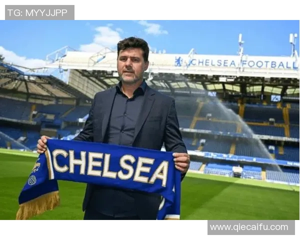 珍贵球星签名足球照片,记录传奇瞬间与光辉时刻的永恒纪念 珍贵球星签名足球照片,记录传奇瞬间与光辉时刻的永恒纪念